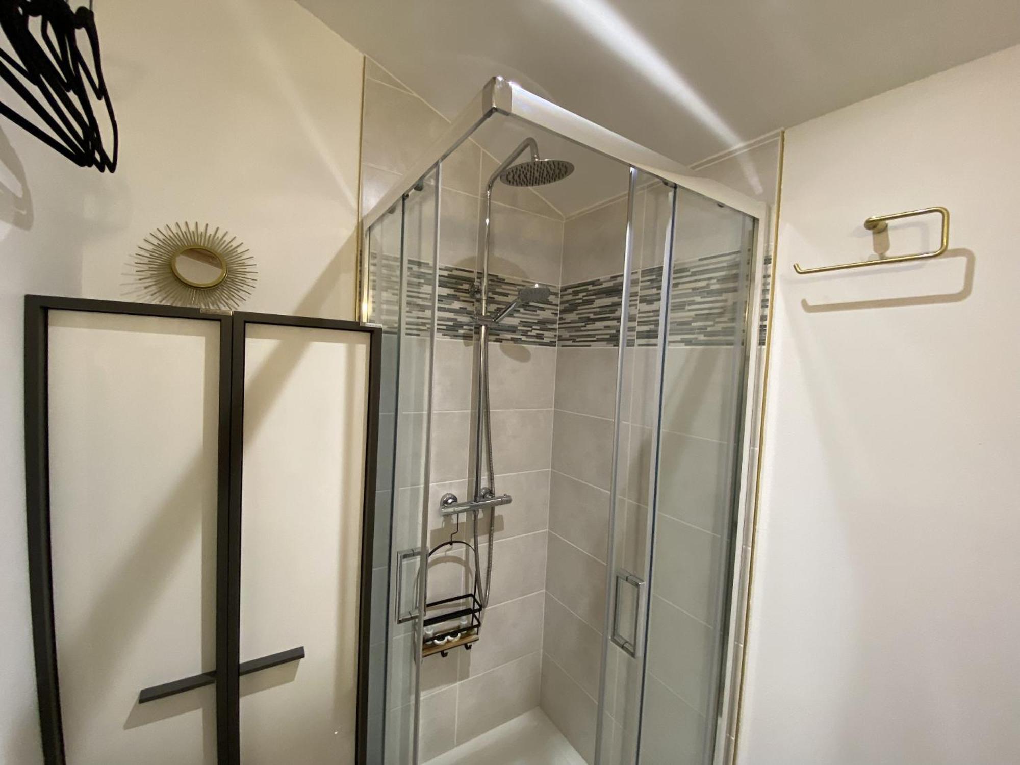 Logeyou Chartres-de-Bretagne Habitación foto
